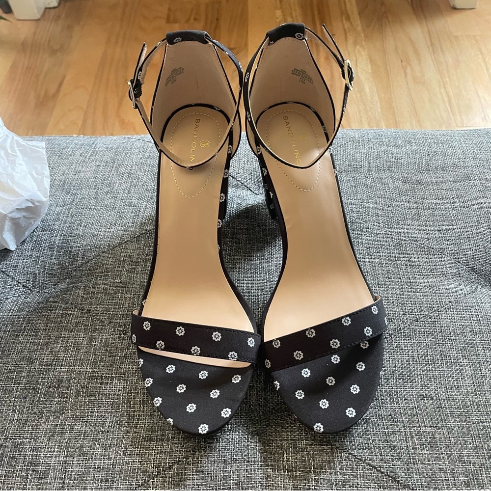 Bandolino BNARMORY2 Black and White Heels with Ankle Strap